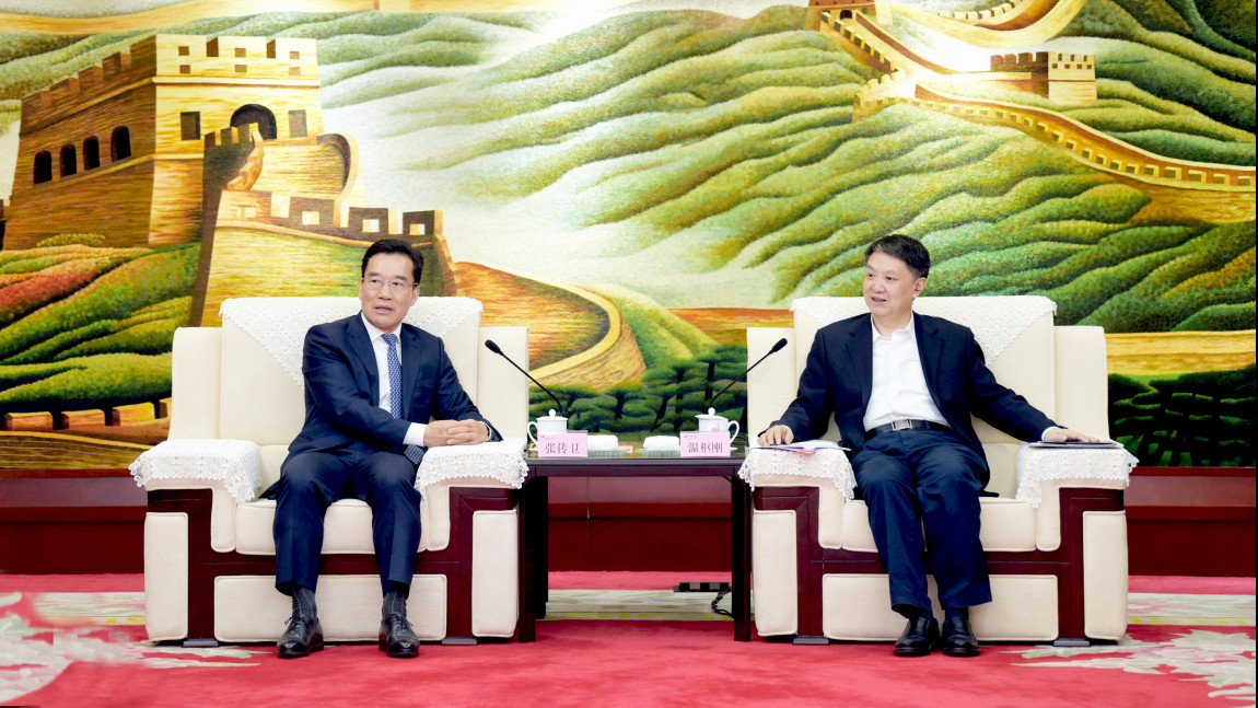 美高梅智能董事长张传卫与中国华电集团董事长温枢刚在京会谈1.jpg 美高梅智能董事长张传卫与中国华电集团董事长温枢刚在京会谈1.jpg